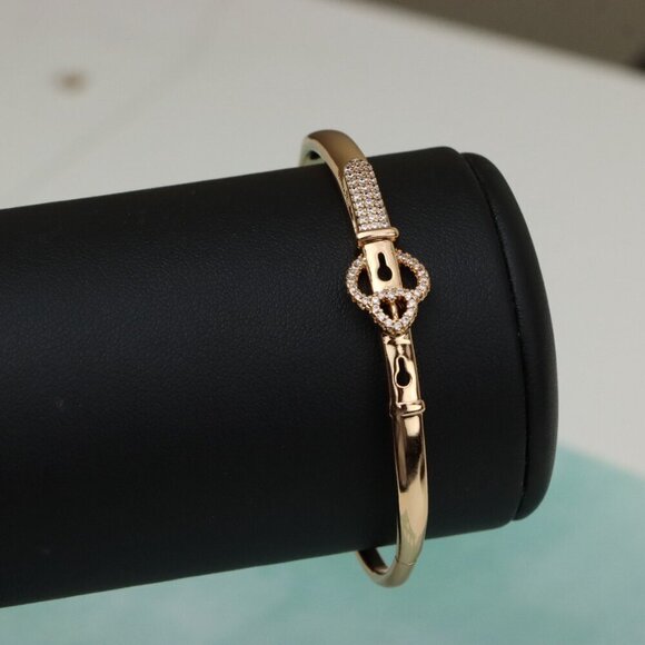 Rose Gold Belt Buckle Design Bangle with CZ Detail, XPBL0471 - Picture 8 of 12